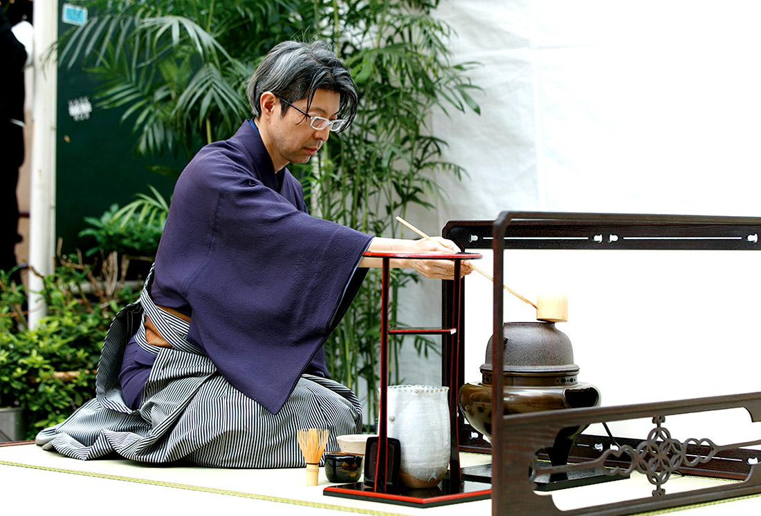 銀茶会