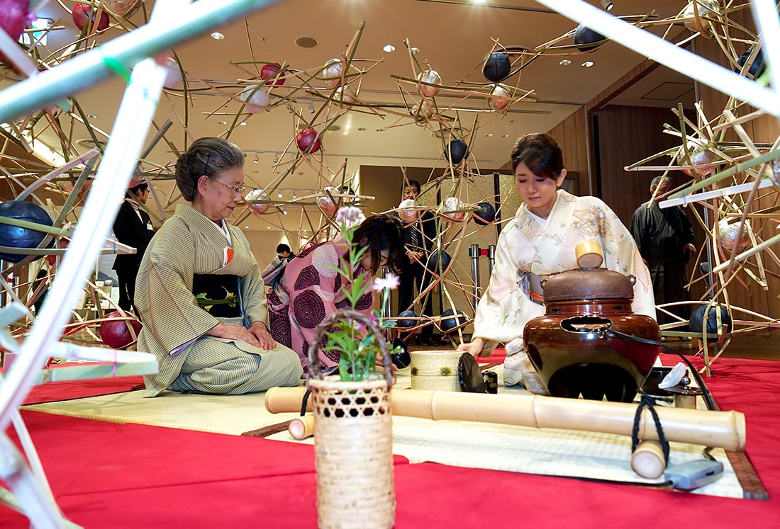銀茶会